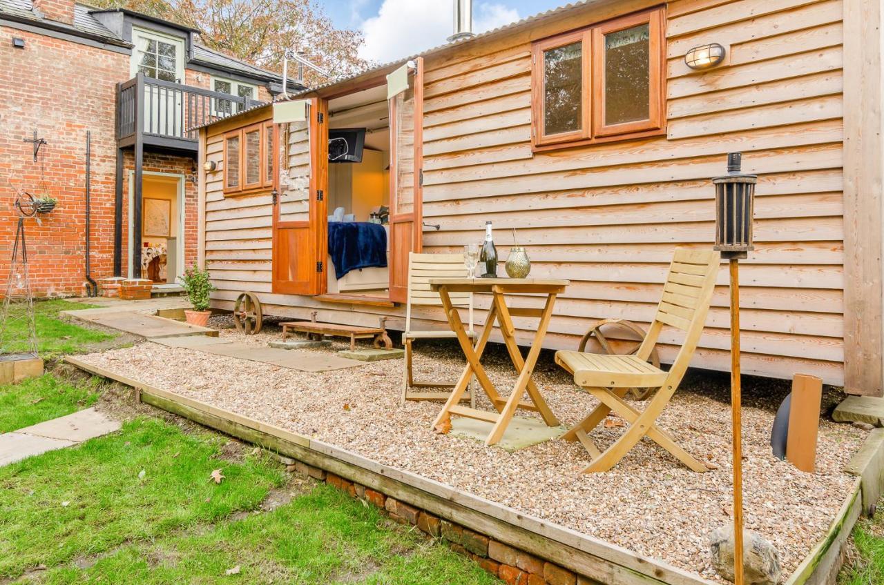 Hayloft And Shepherds Hut In Norfolk Broads With Fire Pit And Bbq From Ginger And Gold Ranworth Exteriér fotografie