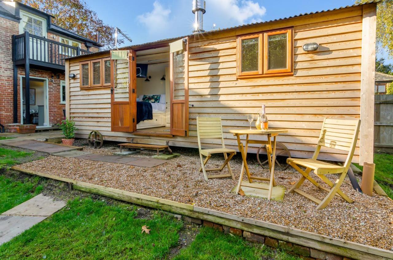 Hayloft And Shepherds Hut In Norfolk Broads With Fire Pit And Bbq From Ginger And Gold Ranworth Exteriér fotografie