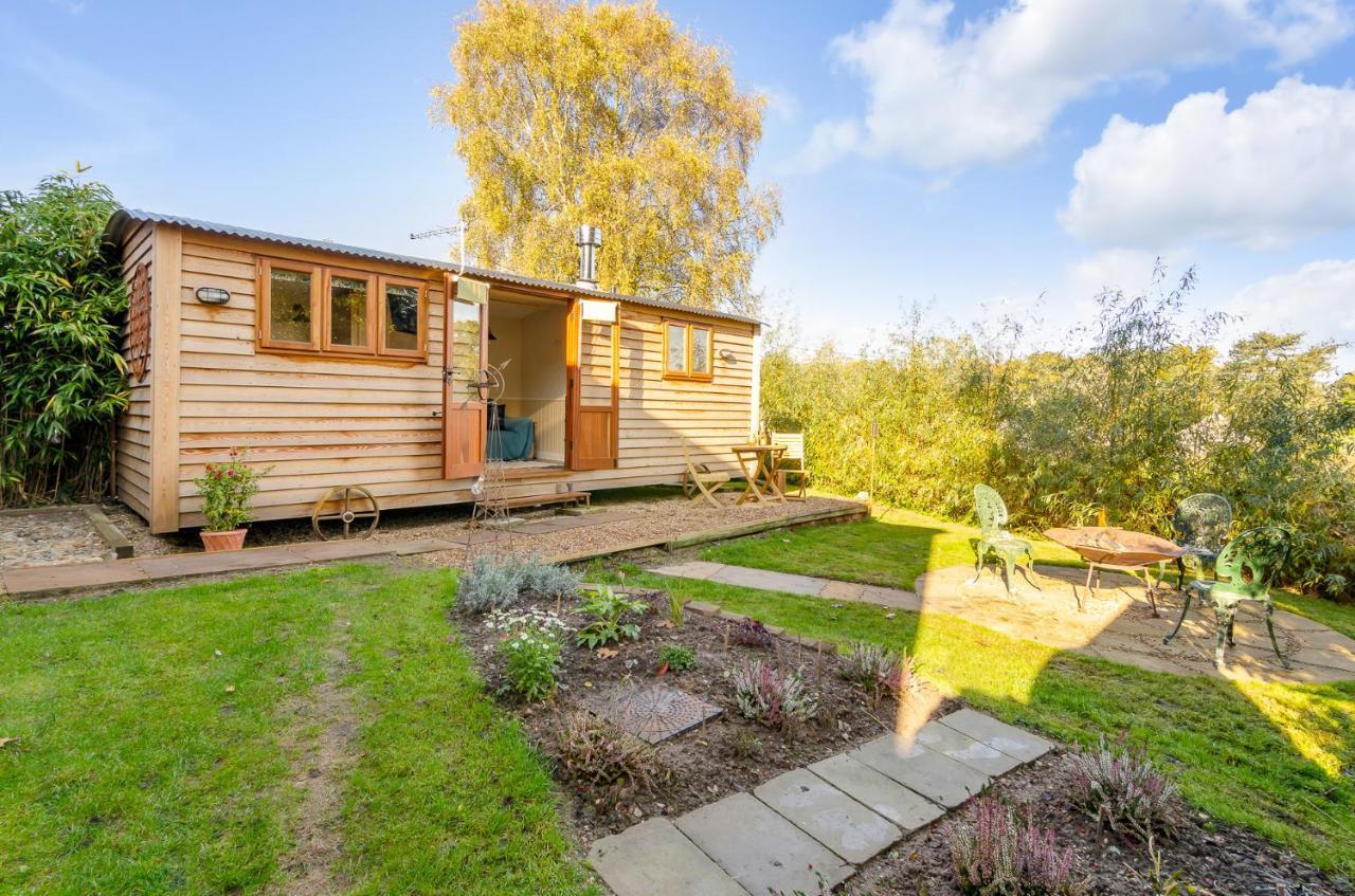 Hayloft And Shepherds Hut In Norfolk Broads With Fire Pit And Bbq From Ginger And Gold Ranworth Exteriér fotografie